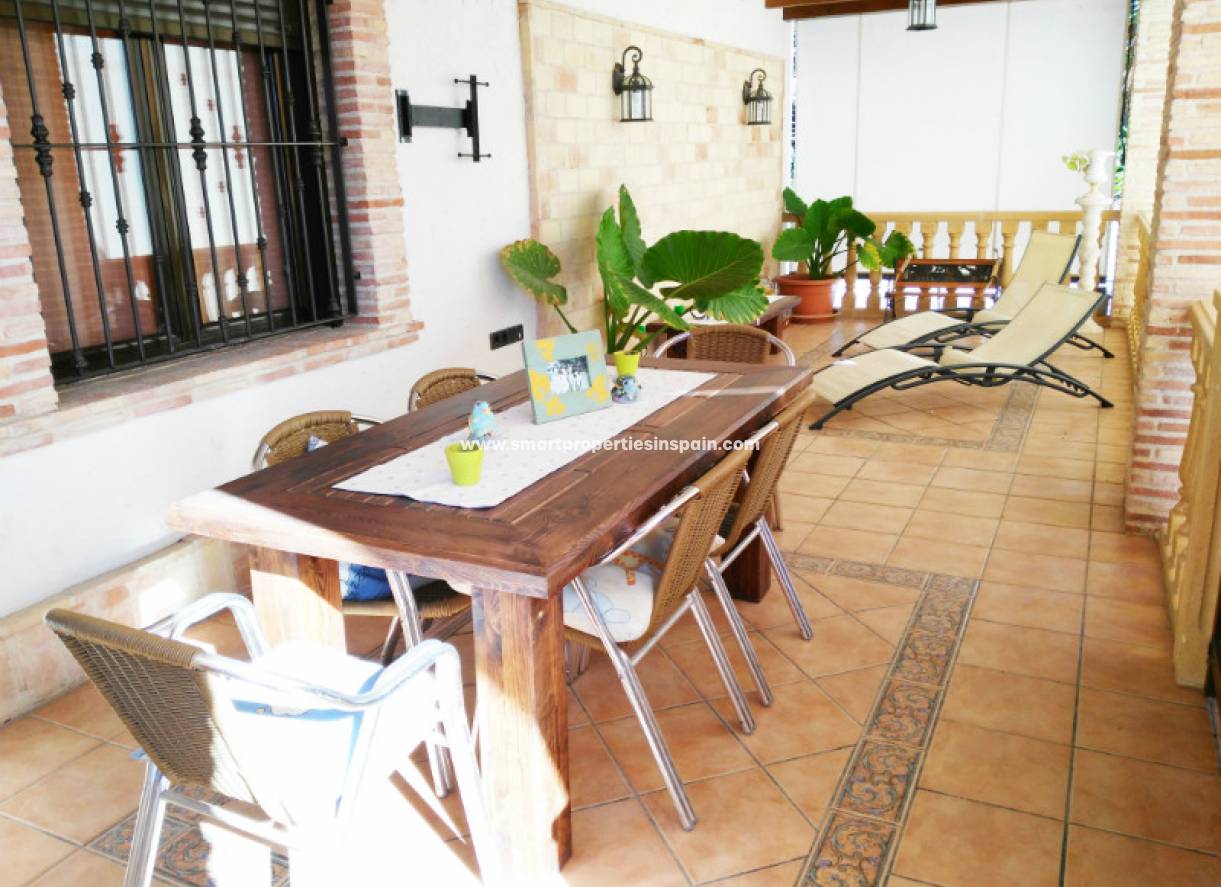 Wederverkoop - Detached Villa - La Marina - Urbanización La Marina