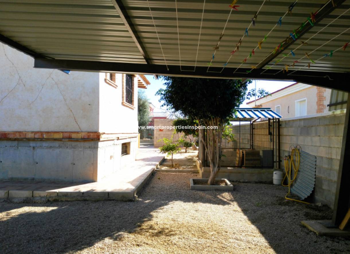 Wederverkoop - Detached Villa - La Marina - Urbanización La Marina