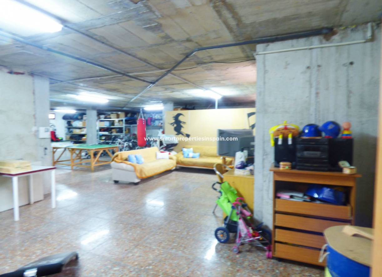 Wederverkoop - Detached Villa - La Marina - Urbanización La Marina