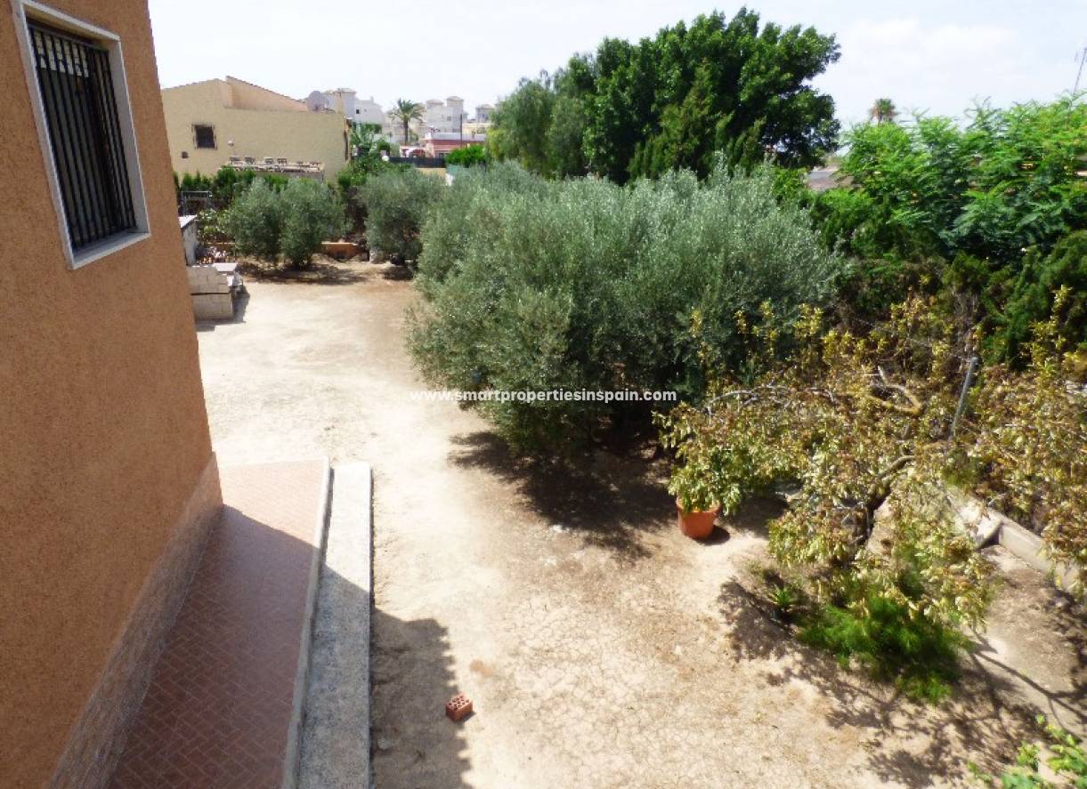 Wederverkoop - Detached Villa - La Marina - Urbanización La Marina