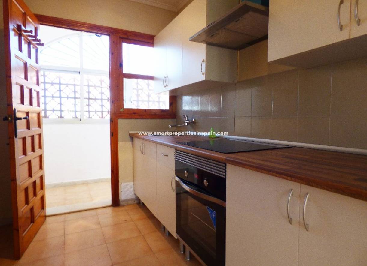 Wederverkoop - Detached Villa - La Marina - Urbanización La Marina