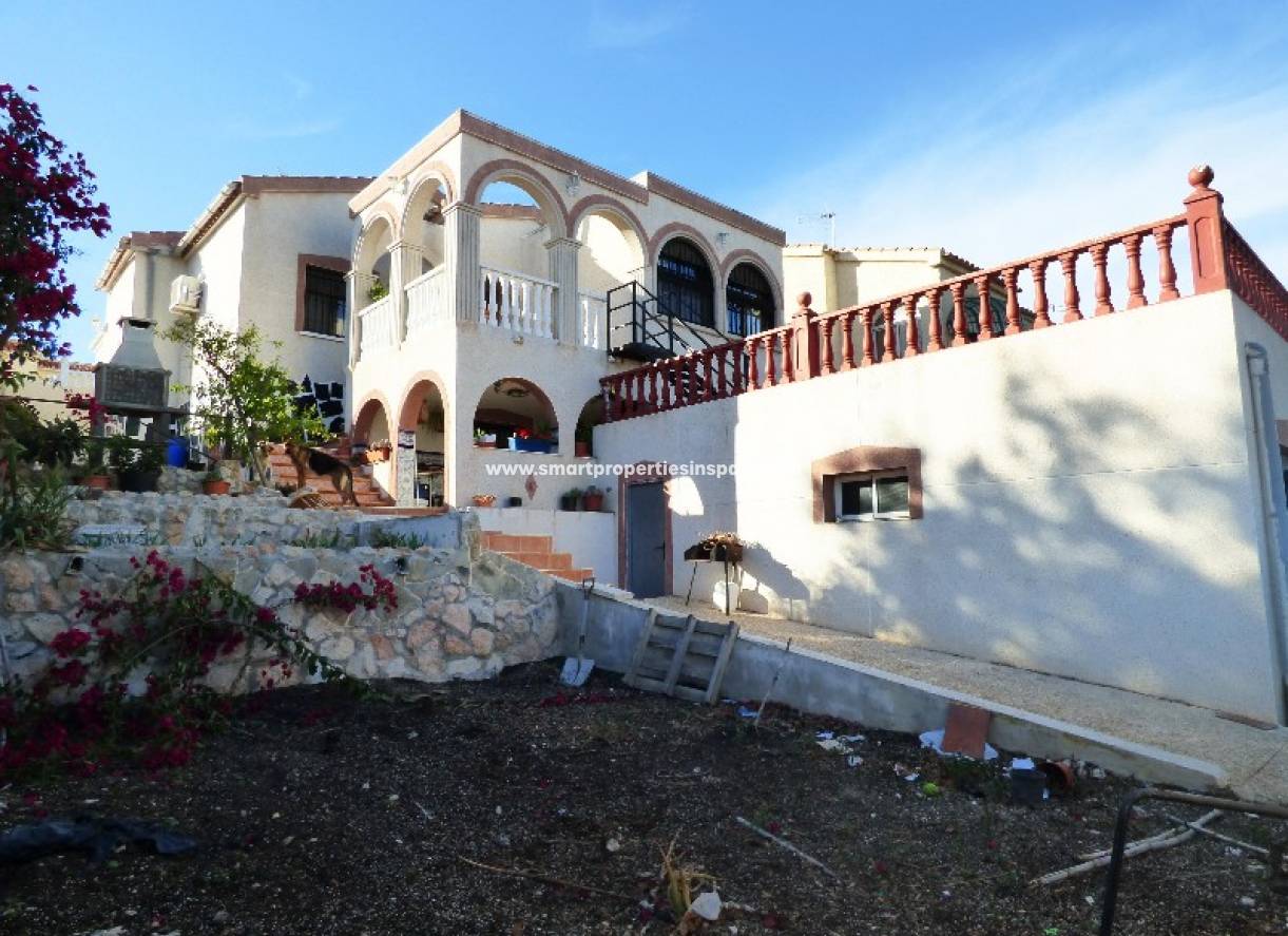 Wederverkoop - Detached Villa - La Marina - Urbanización La Marina