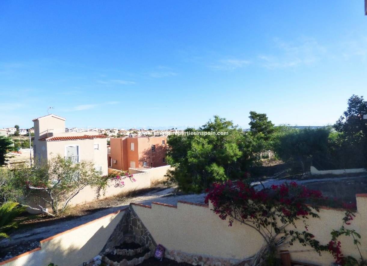 Wederverkoop - Detached Villa - La Marina - Urbanización La Marina