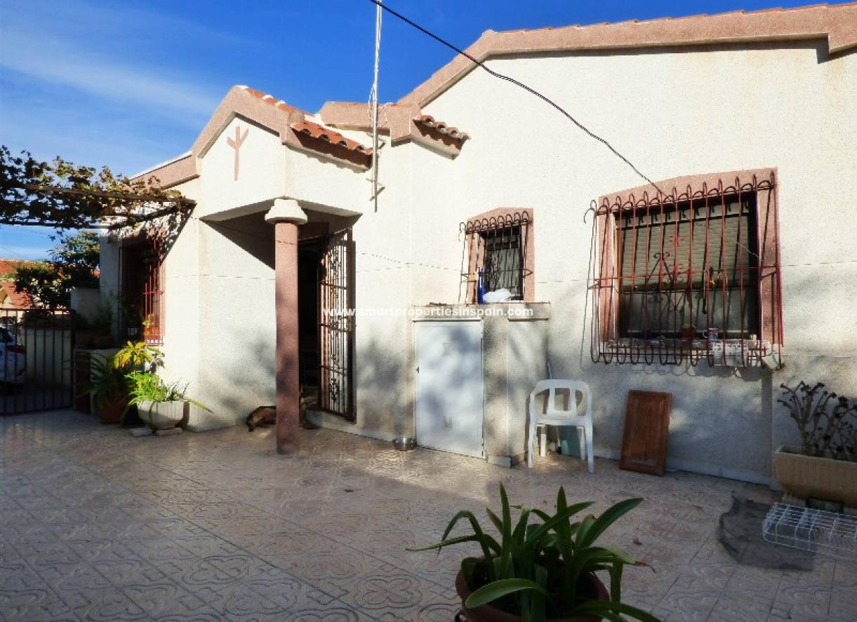 Wederverkoop - Detached Villa - La Marina - Urbanización La Marina