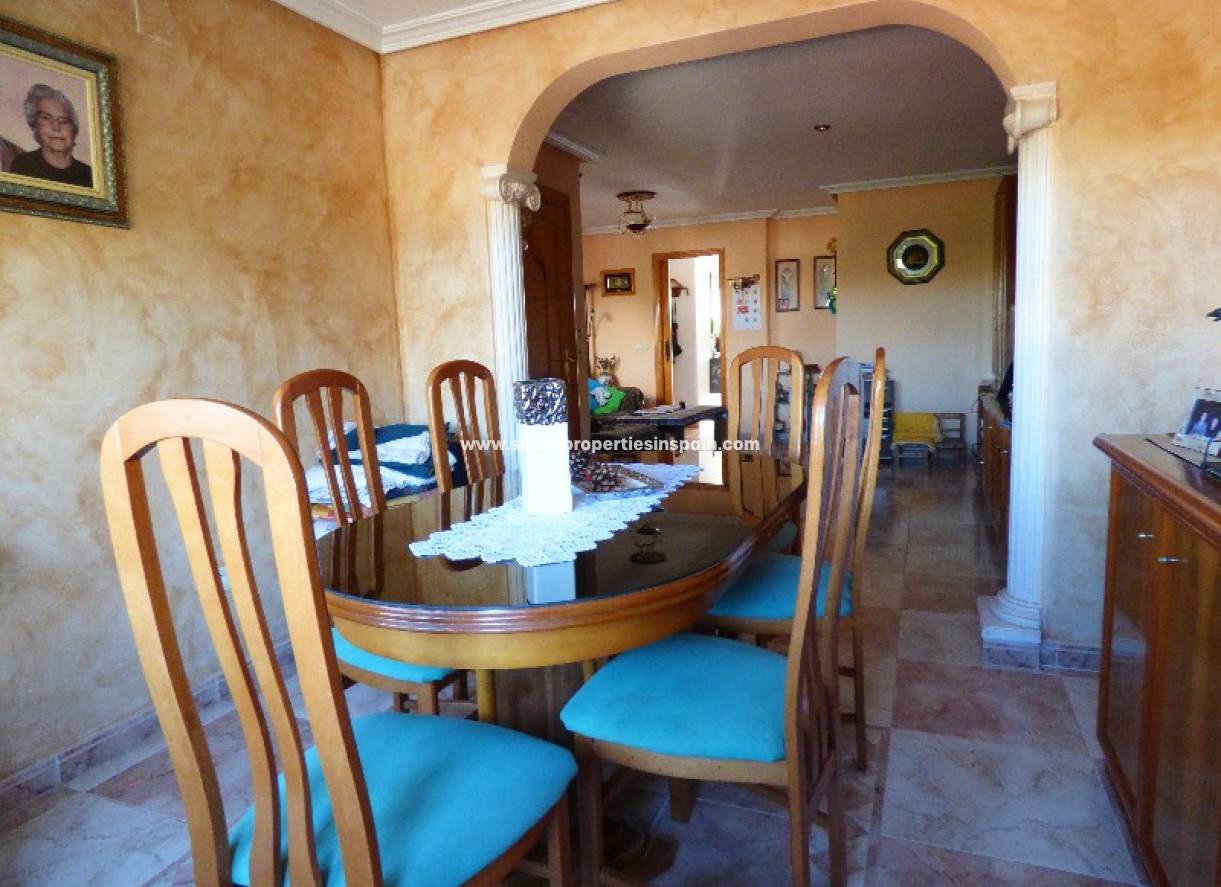 Wederverkoop - Detached Villa - La Marina - Urbanización La Marina