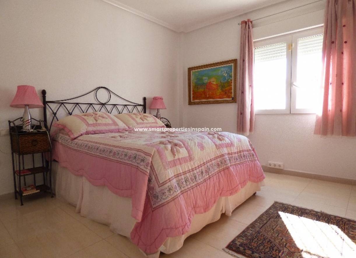 Wederverkoop - Detached Villa - La Marina - Urbanización La Marina