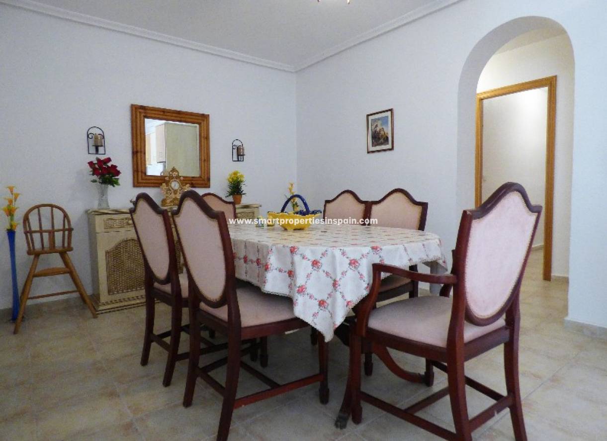 Wederverkoop - Detached Villa - La Marina - Urbanización La Marina