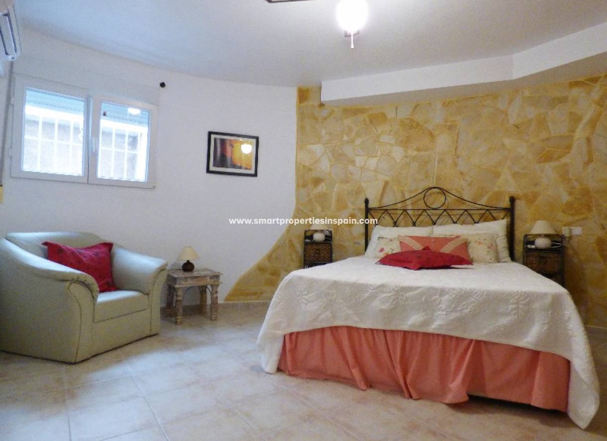 Wederverkoop - Detached Villa - La Marina - Urbanización La Marina