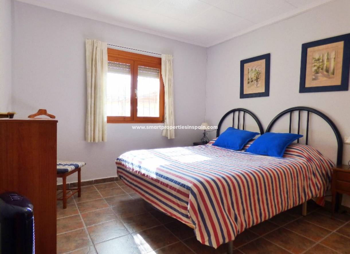 Wederverkoop - Detached Villa - La Marina - Urbanización La Marina