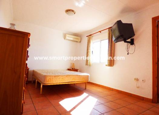 Wederverkoop - Detached Villa - La Marina - Urbanización La Marina