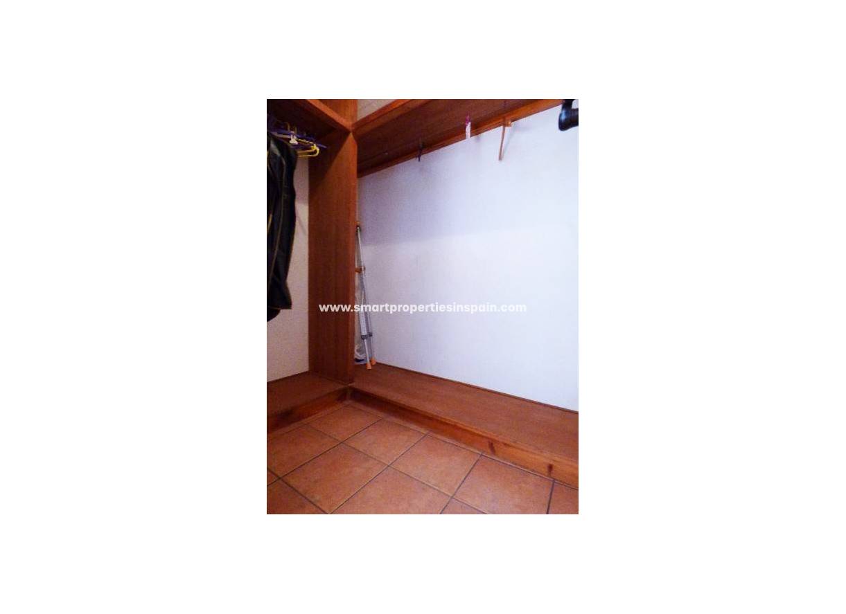 Wederverkoop - Detached Villa - La Marina - Urbanización La Marina