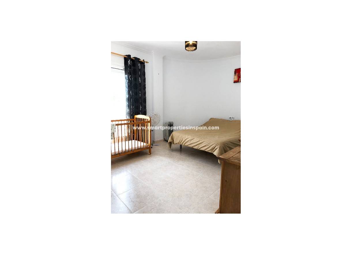 Wederverkoop - Detached Villa - La Marina - Urbanización La Marina