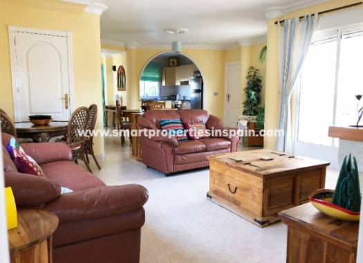 Wederverkoop - Detached Villa - La Marina - Urbanización La Marina