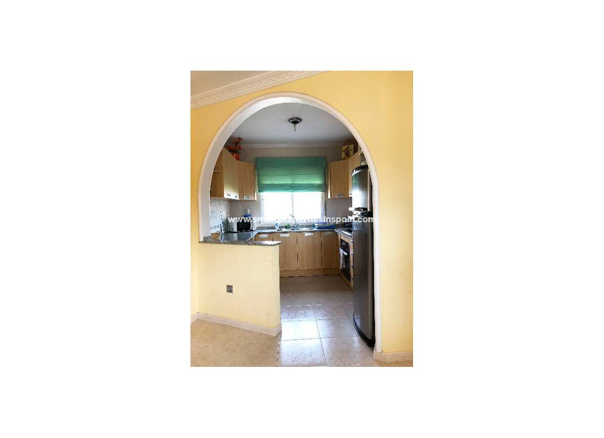 Wederverkoop - Detached Villa - La Marina - Urbanización La Marina