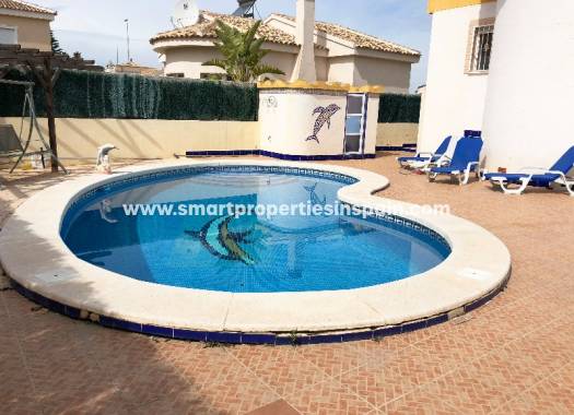 Wederverkoop - Detached Villa - La Marina - Urbanización La Marina