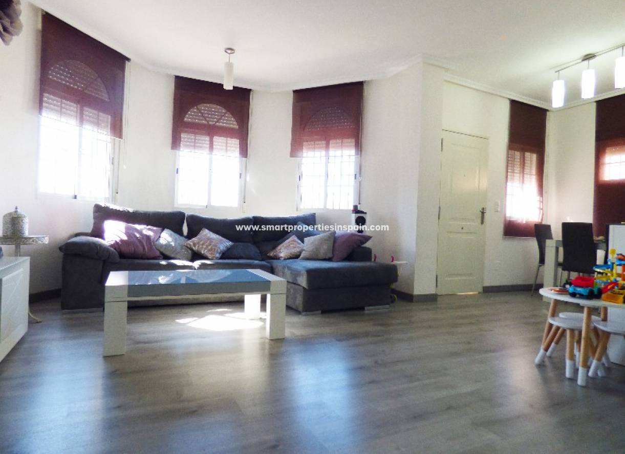 Wederverkoop - Detached Villa - La Marina - Urbanización La Marina
