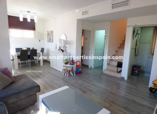 Wederverkoop - Detached Villa - La Marina - Urbanización La Marina