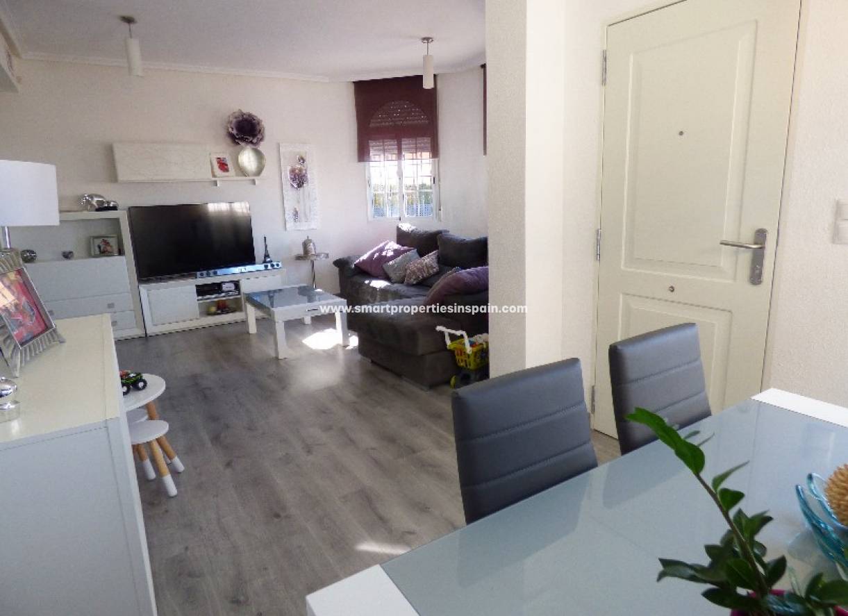 Wederverkoop - Detached Villa - La Marina - Urbanización La Marina