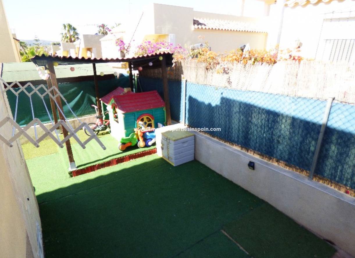 Wederverkoop - Detached Villa - La Marina - Urbanización La Marina