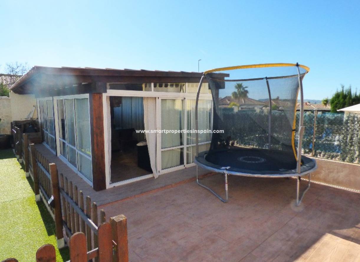 Wederverkoop - Detached Villa - La Marina - Urbanización La Marina