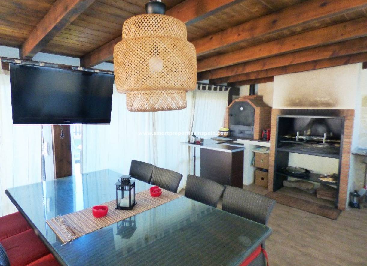 Wederverkoop - Detached Villa - La Marina - Urbanización La Marina