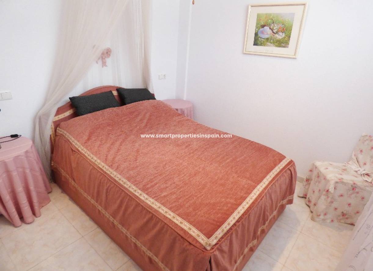 Wederverkoop - Detached Villa - La Marina - Urbanización La Marina