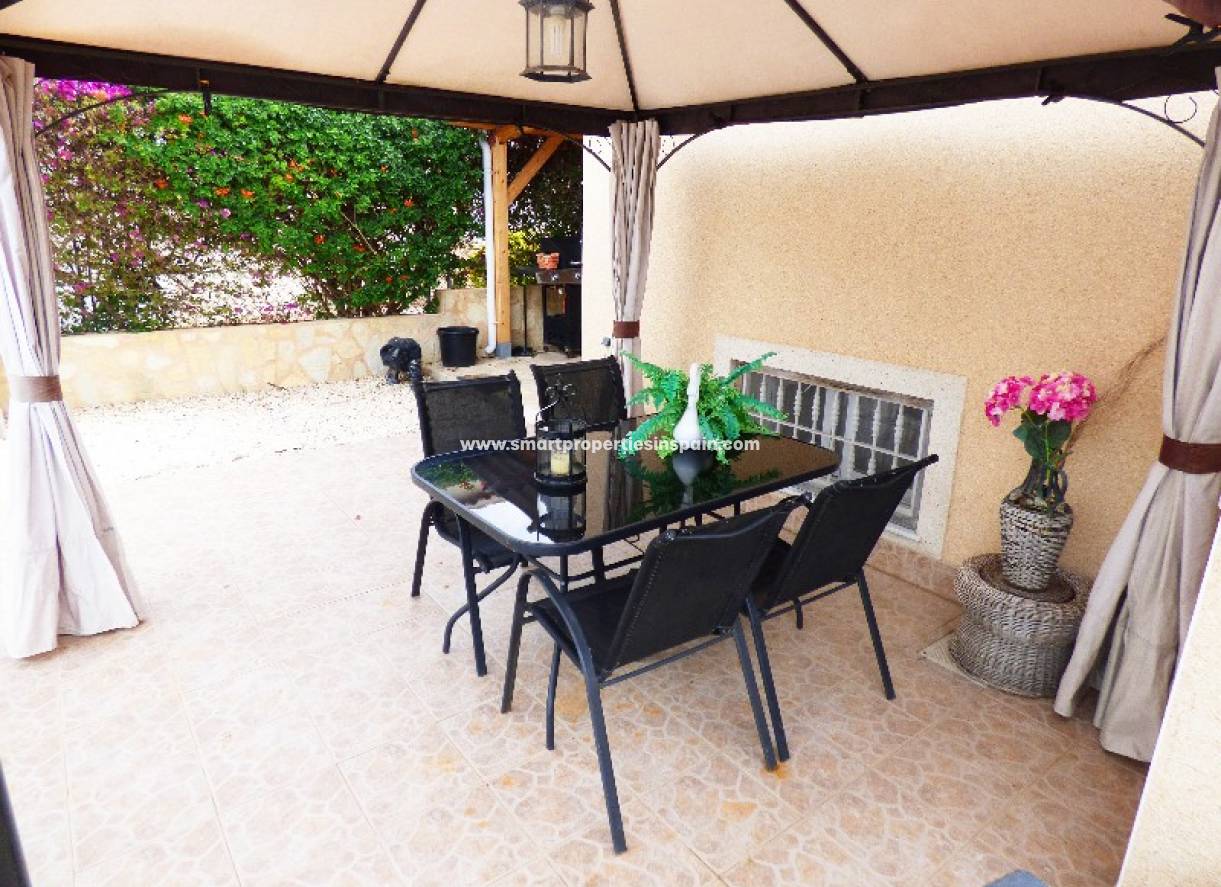 Wederverkoop - Detached Villa - La Marina - Urbanización La Marina