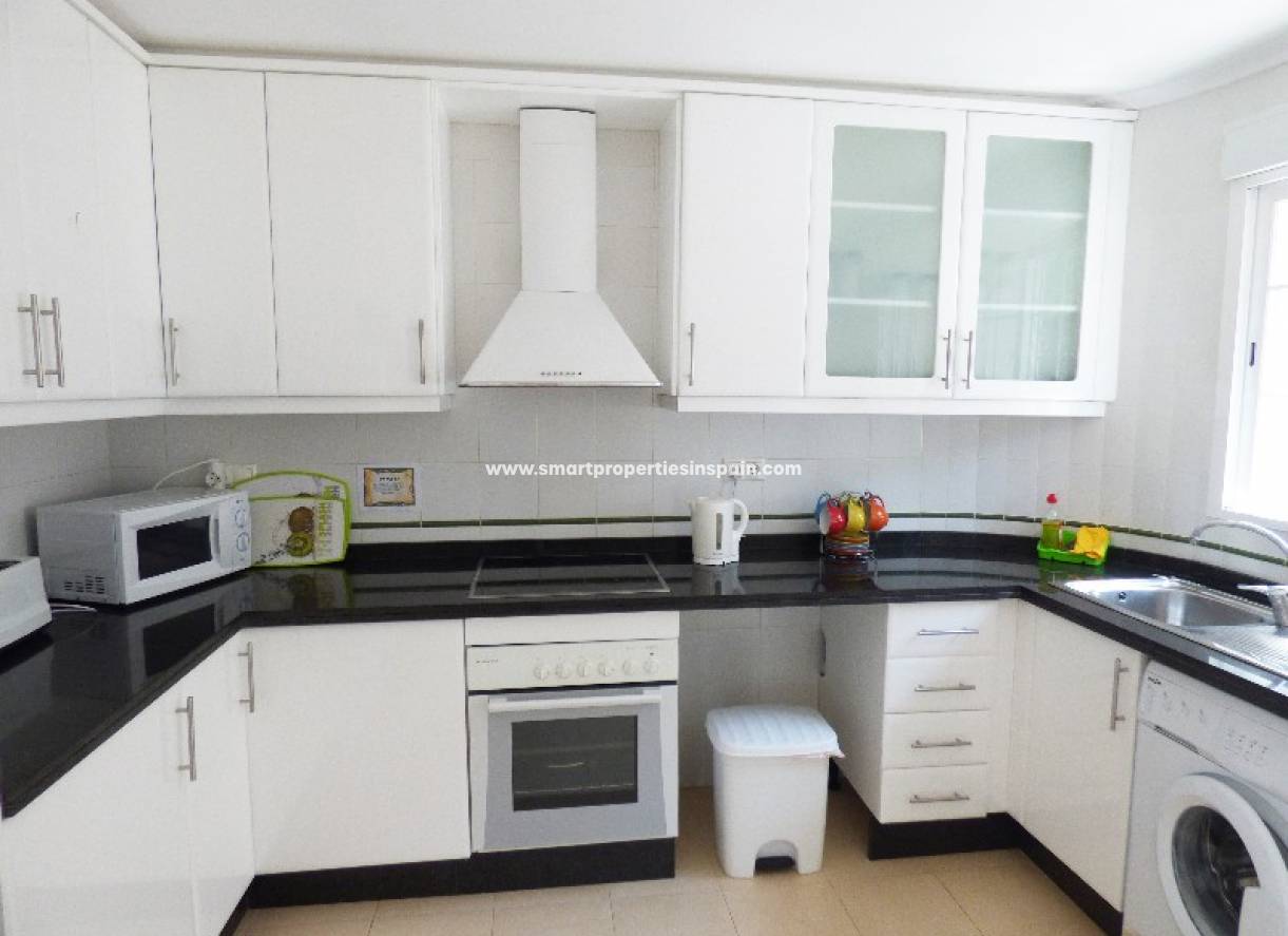 Wederverkoop - Detached Villa - La Marina - Urbanización La Marina