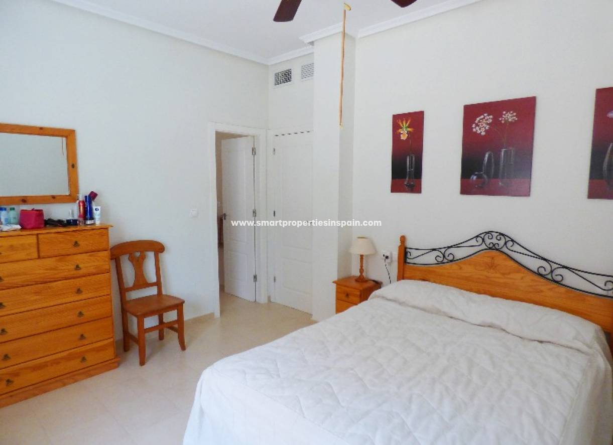 Wederverkoop - Detached Villa - La Marina - Urbanización La Marina