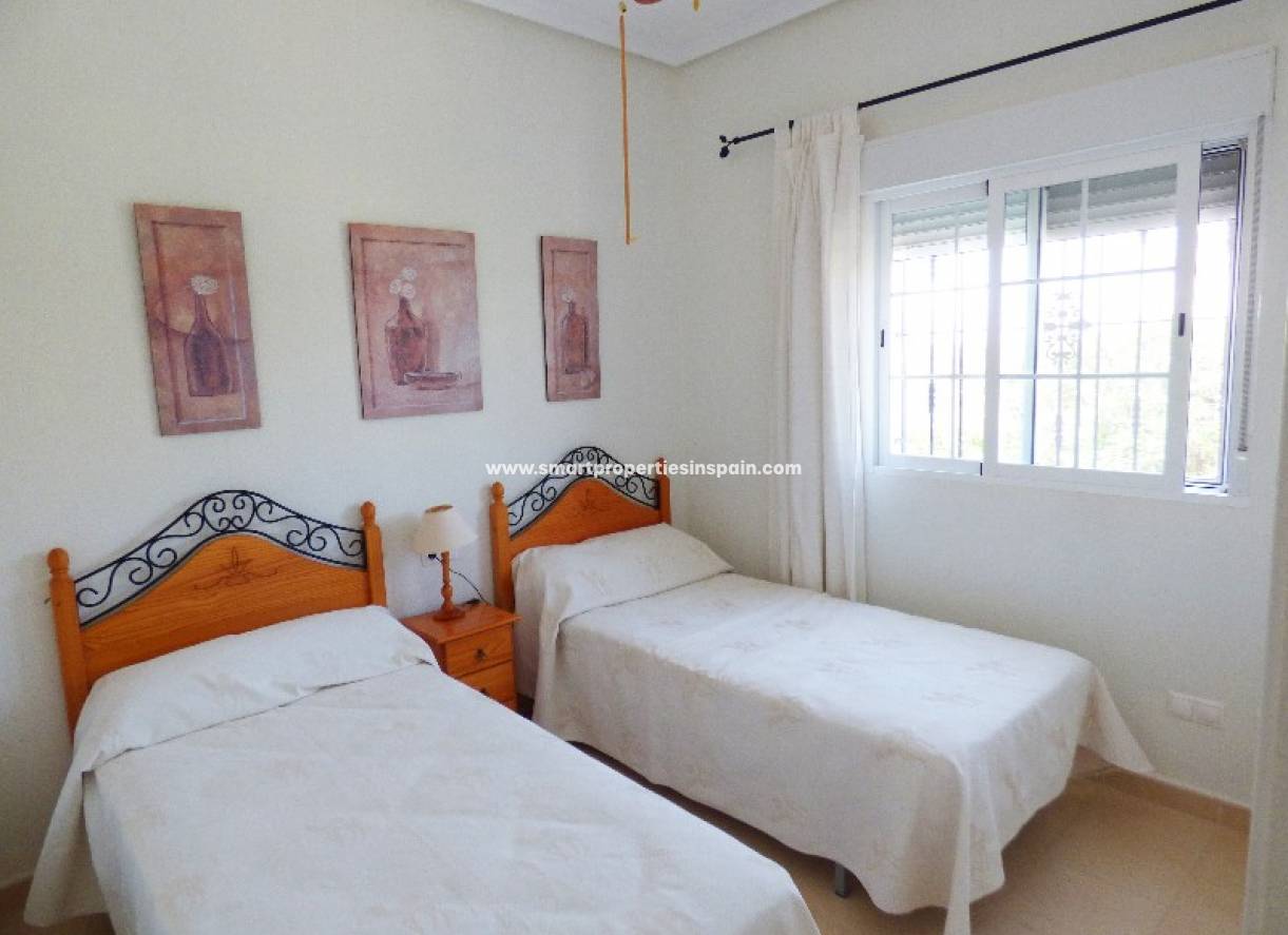 Wederverkoop - Detached Villa - La Marina - Urbanización La Marina
