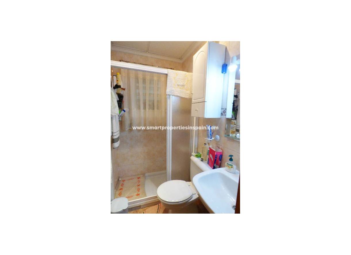 Wederverkoop - Detached Villa - La Marina - Urbanización La Marina