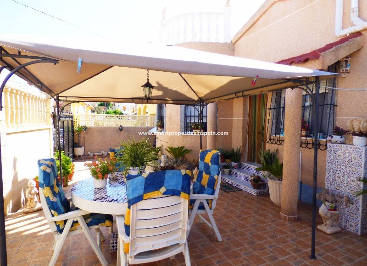 Wederverkoop - Detached Villa - La Marina - Urbanización La Marina