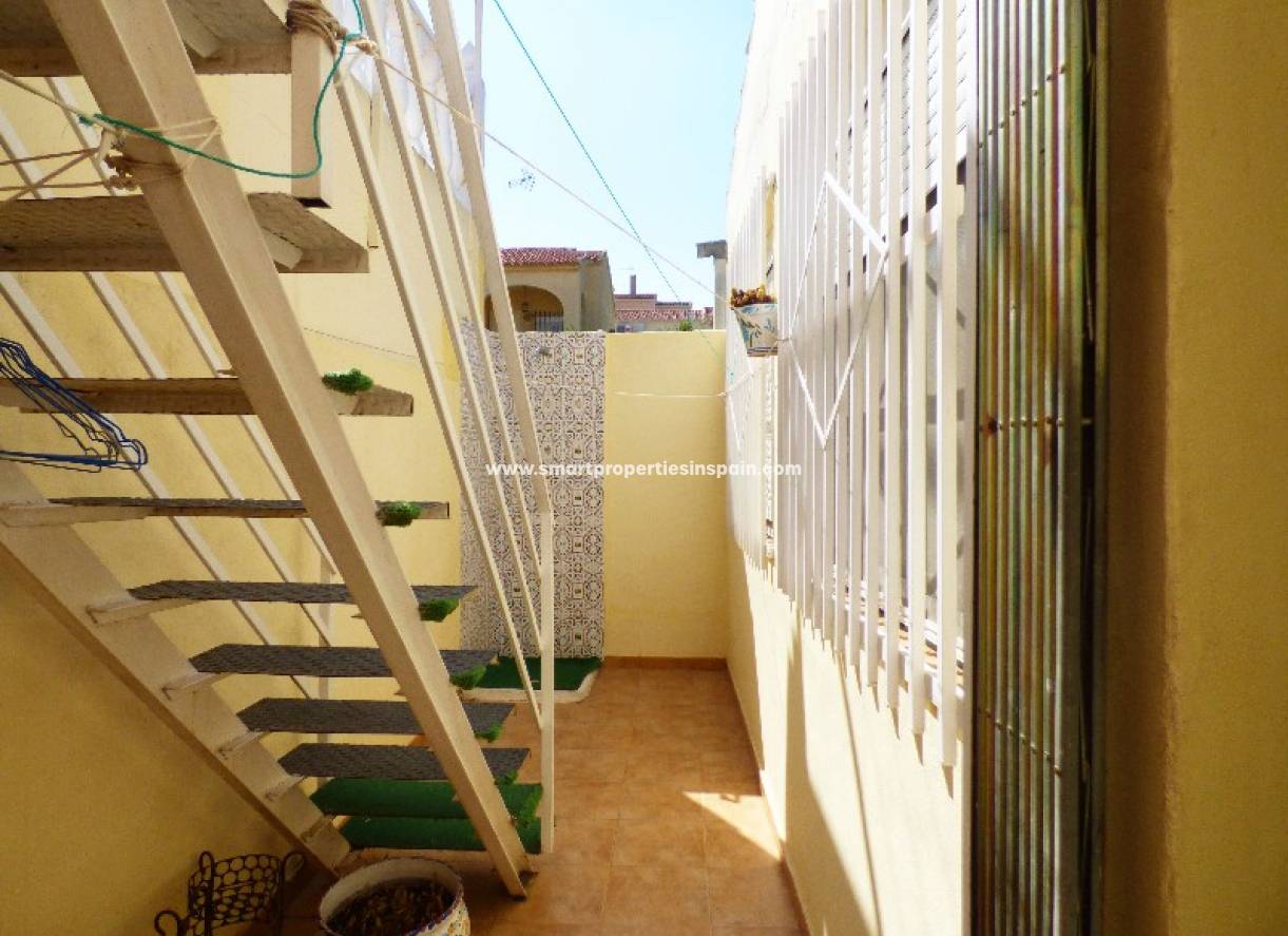 Wederverkoop - Detached Villa - La Marina - Urbanización La Marina
