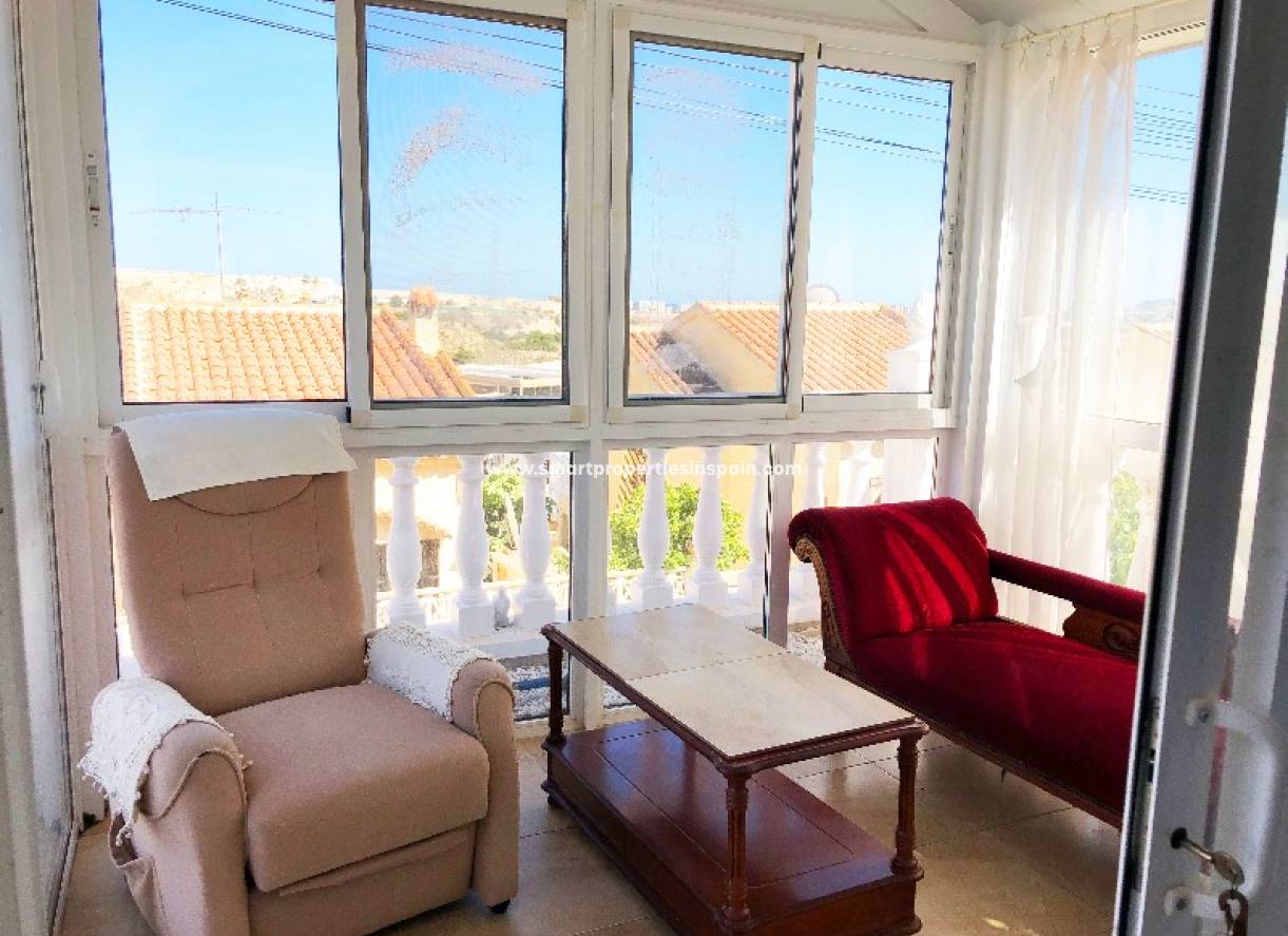 Wederverkoop - Detached Villa - La Marina - Urbanización La Marina