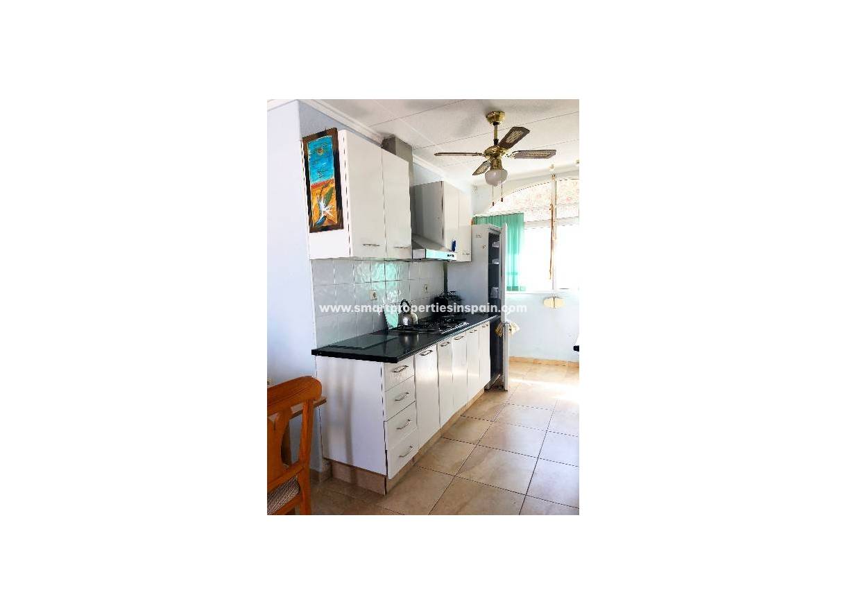 Wederverkoop - Detached Villa - La Marina - Urbanización La Marina