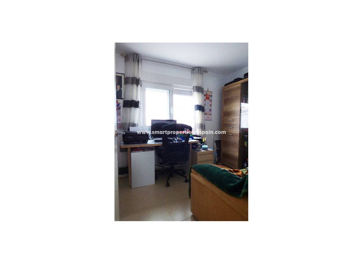 Wederverkoop - Detached Villa - La Marina - Urbanización La Marina