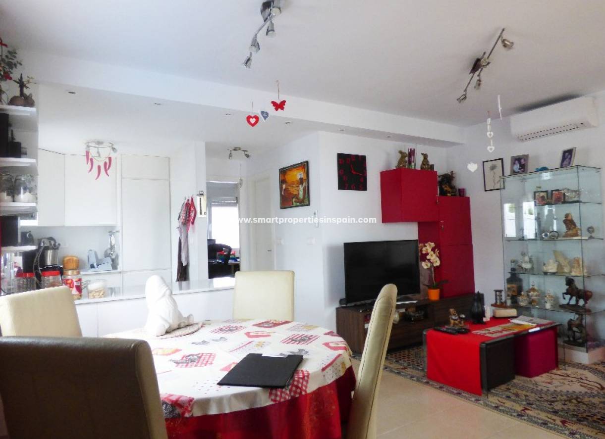 Wederverkoop - Detached Villa - La Marina - Urbanización La Marina