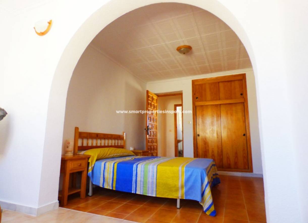 Wederverkoop - Detached Villa - La Marina - Urbanización La Marina