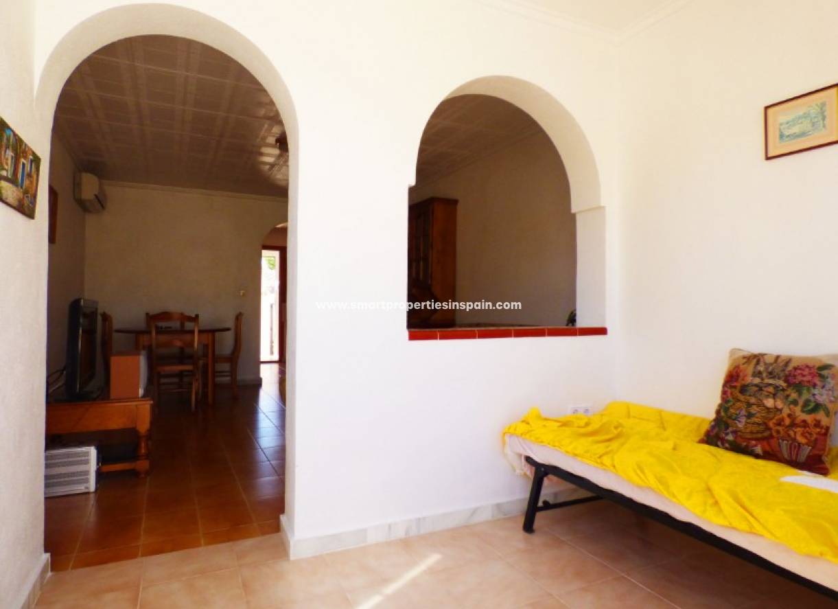 Wederverkoop - Detached Villa - La Marina - Urbanización La Marina