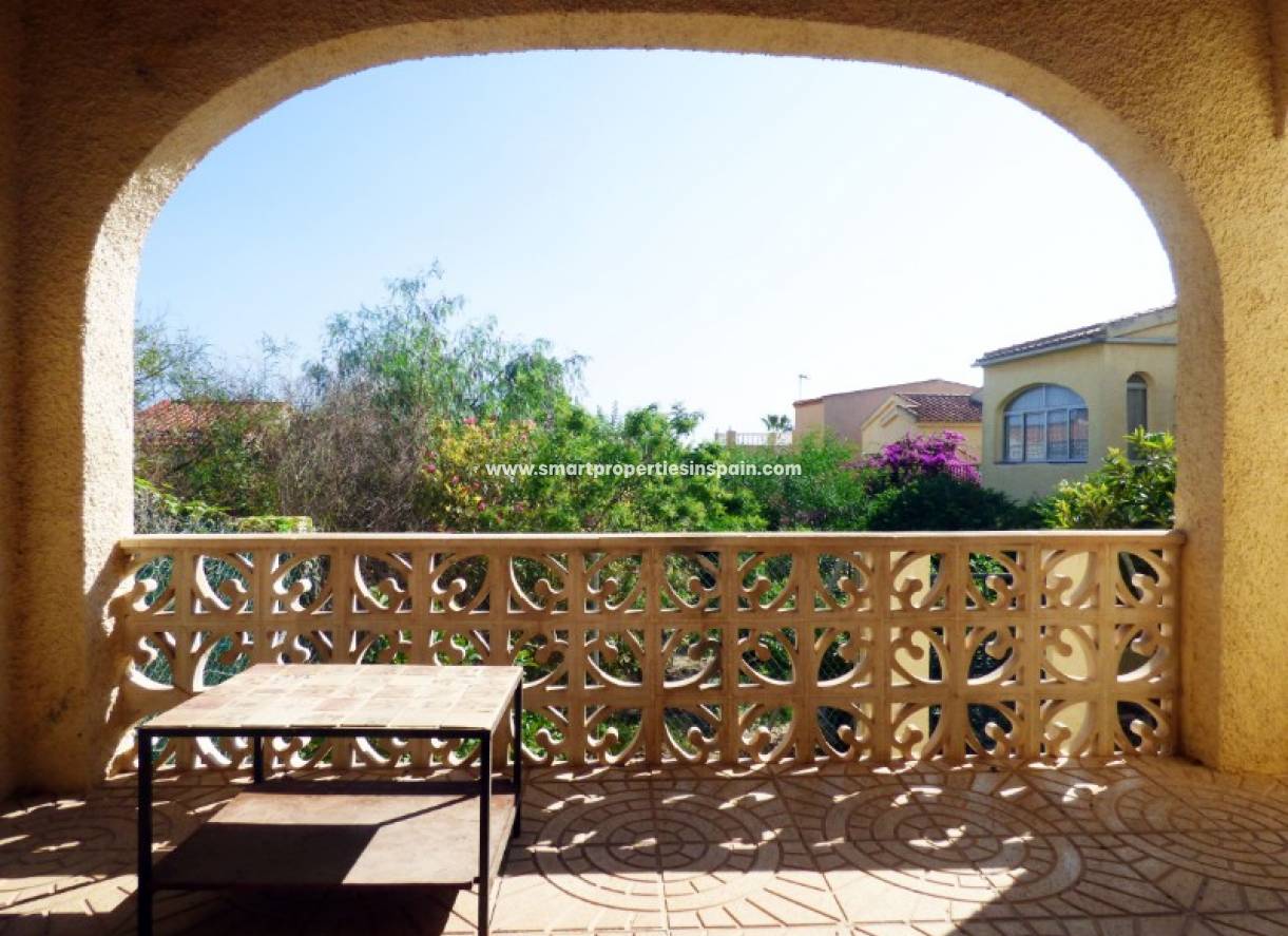 Wederverkoop - Detached Villa - La Marina - Urbanización La Marina