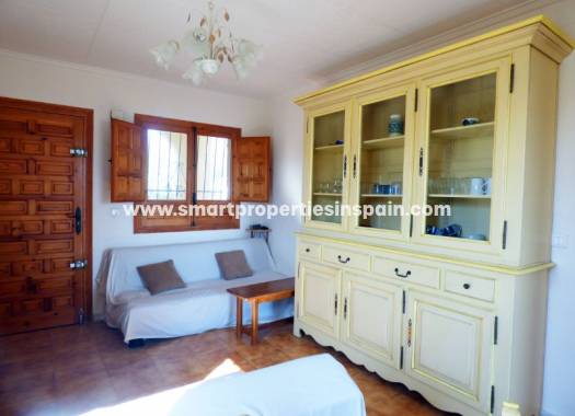 Wederverkoop - Detached Villa - La Marina - Urbanización La Marina