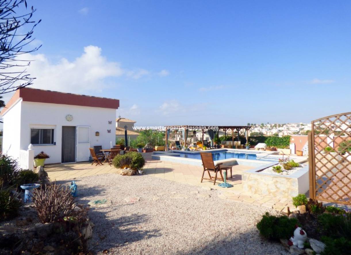Wederverkoop - Detached Villa - La Marina - Urbanización La Marina