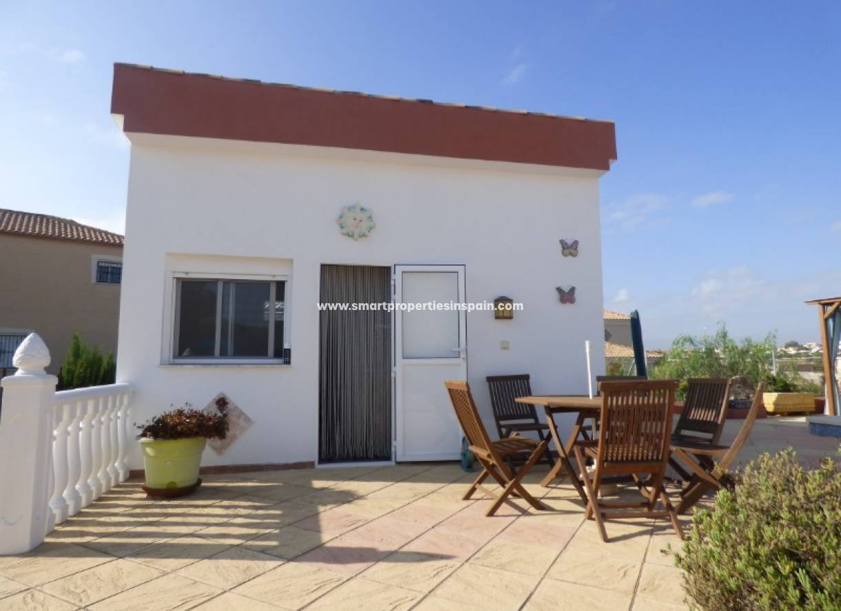 Wederverkoop - Detached Villa - La Marina - Urbanización La Marina