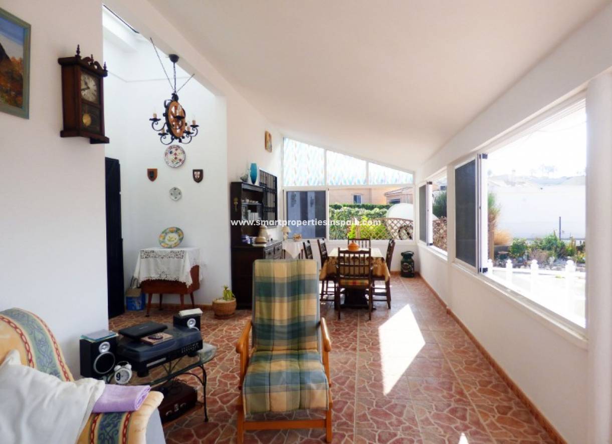 Wederverkoop - Detached Villa - La Marina - Urbanización La Marina