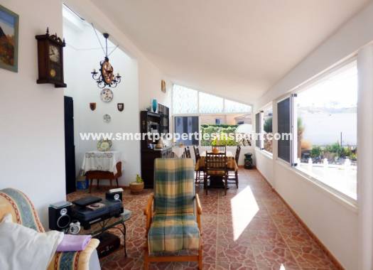 Wederverkoop - Detached Villa - La Marina - Urbanización La Marina