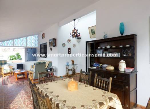 Wederverkoop - Detached Villa - La Marina - Urbanización La Marina