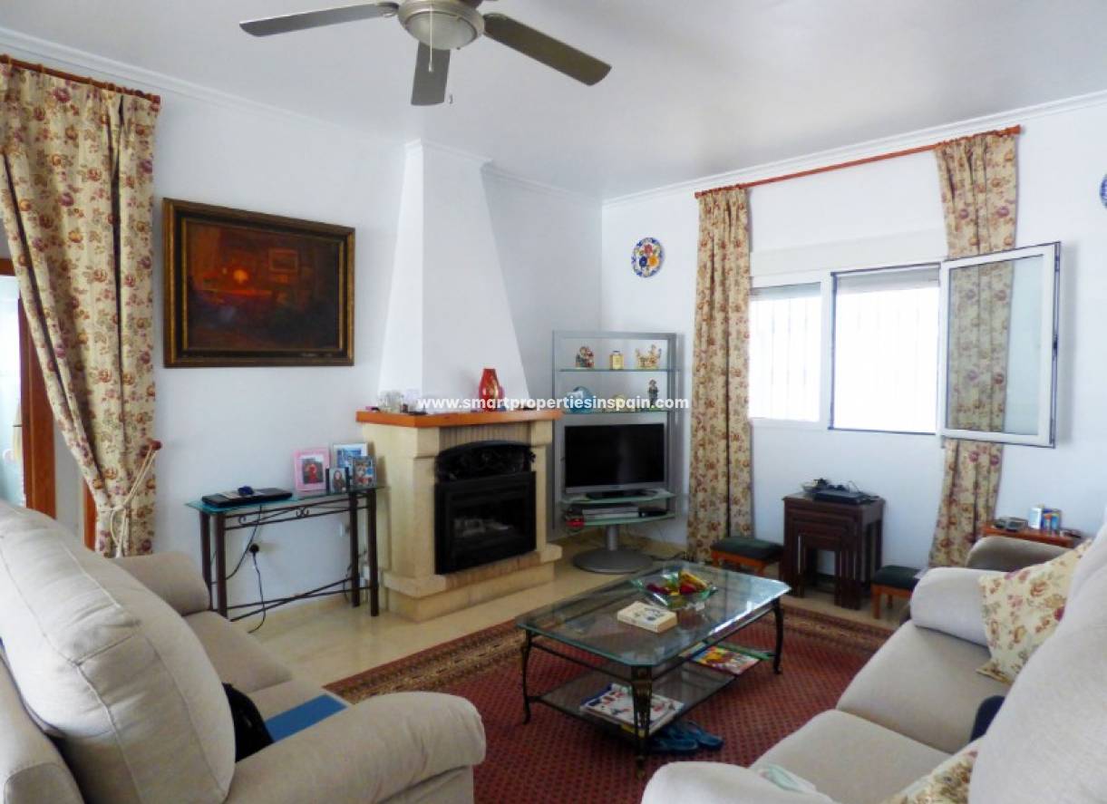 Wederverkoop - Detached Villa - La Marina - Urbanización La Marina