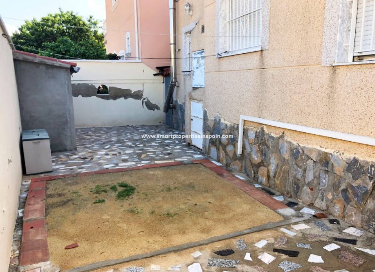 Wederverkoop - Detached Villa - La Marina - Urbanización La Marina