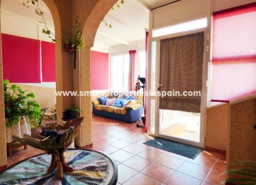 Wederverkoop - Detached Villa - La Marina - Urbanización La Marina