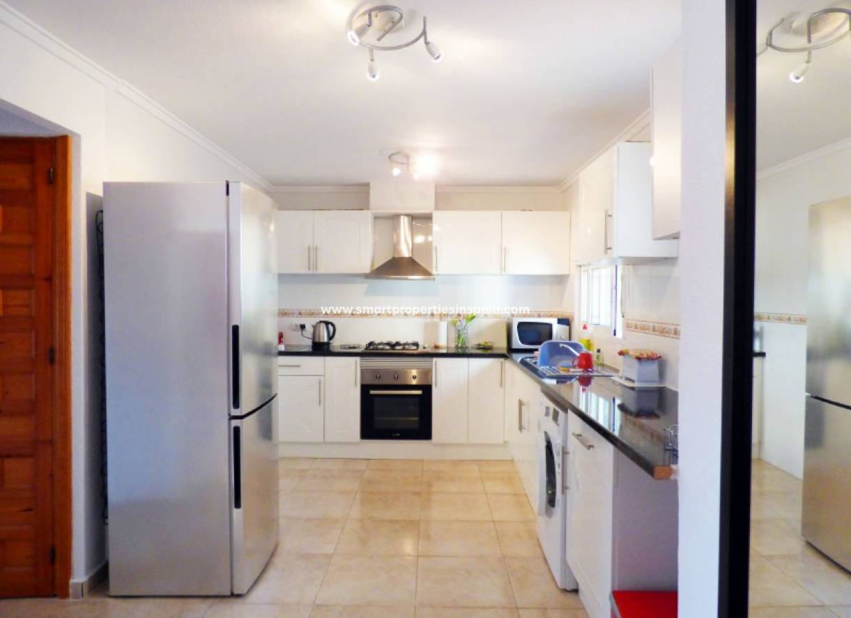 Wederverkoop - Detached Villa - La Marina - Urbanización La Marina